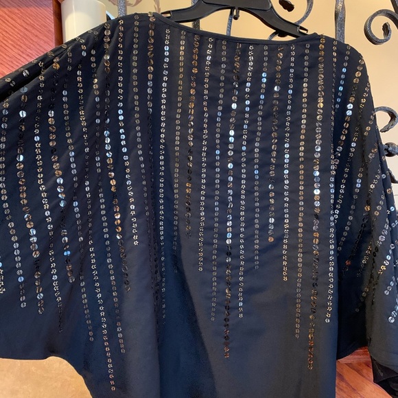 Saks 5th Ave BLACK LABEL Leopard Sequin Dolman Sleeve Blouse Size S NWT - Picture 7 of 12